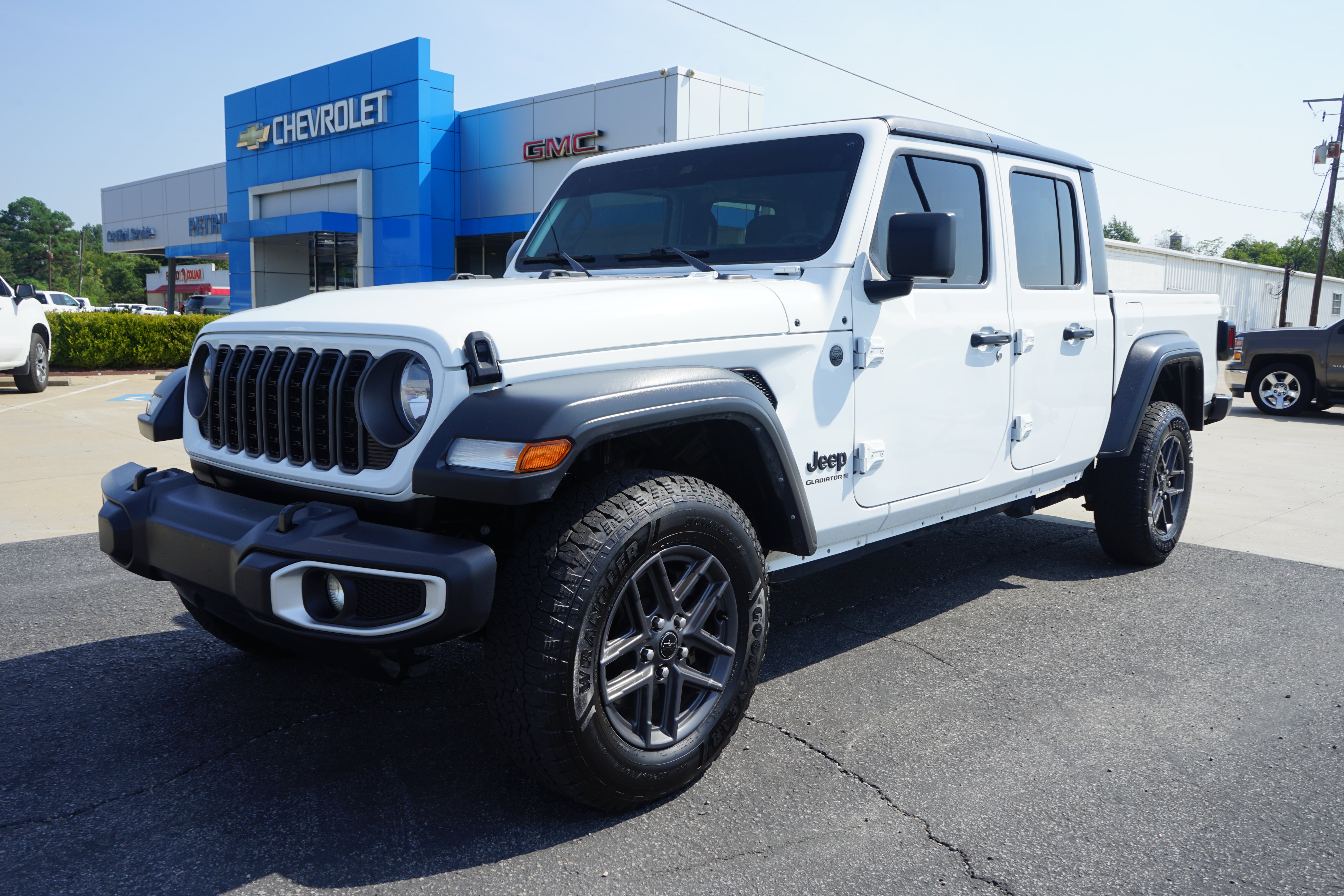 2025 Jeep Gladiator Sport S