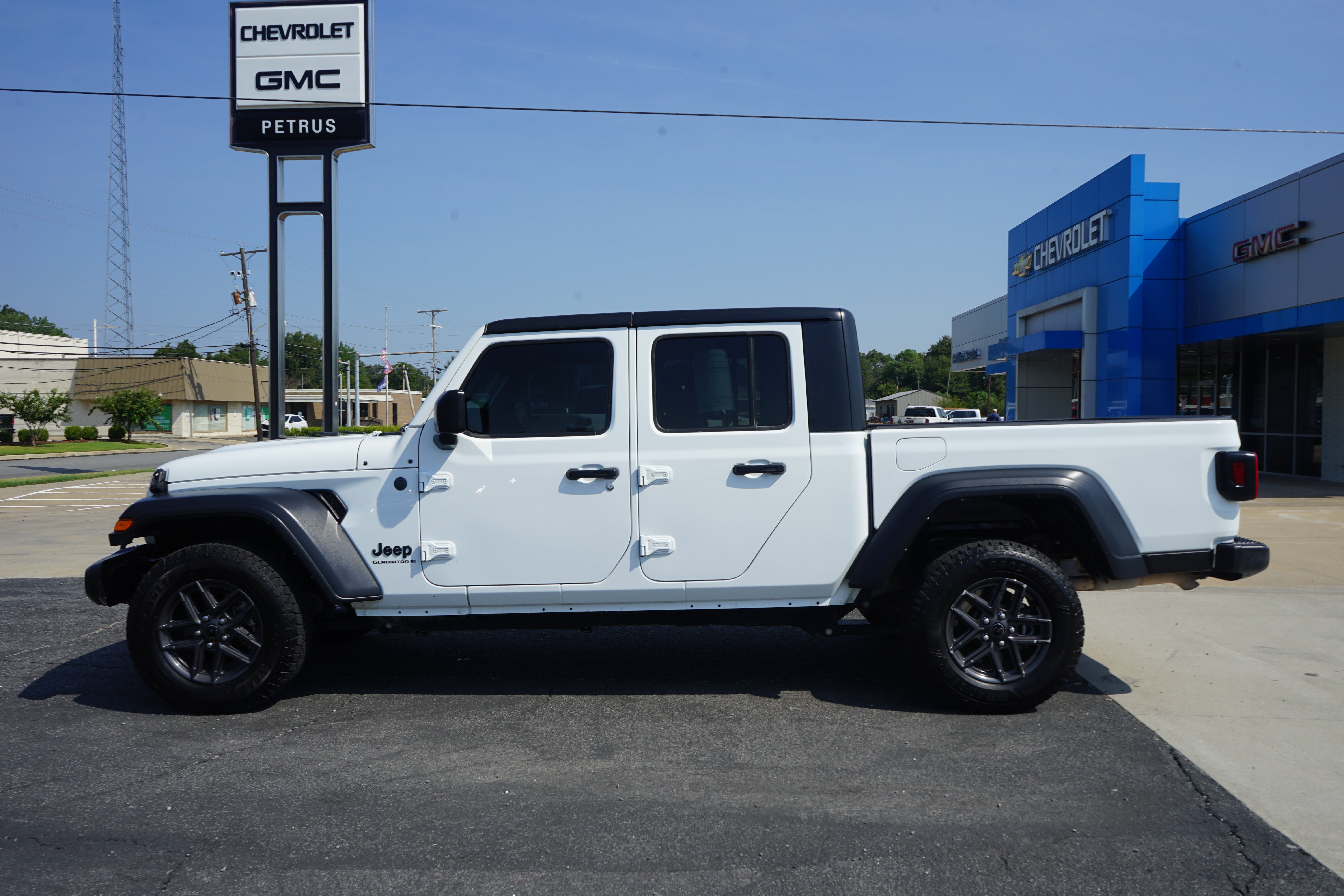 2025 Jeep Gladiator Sport S