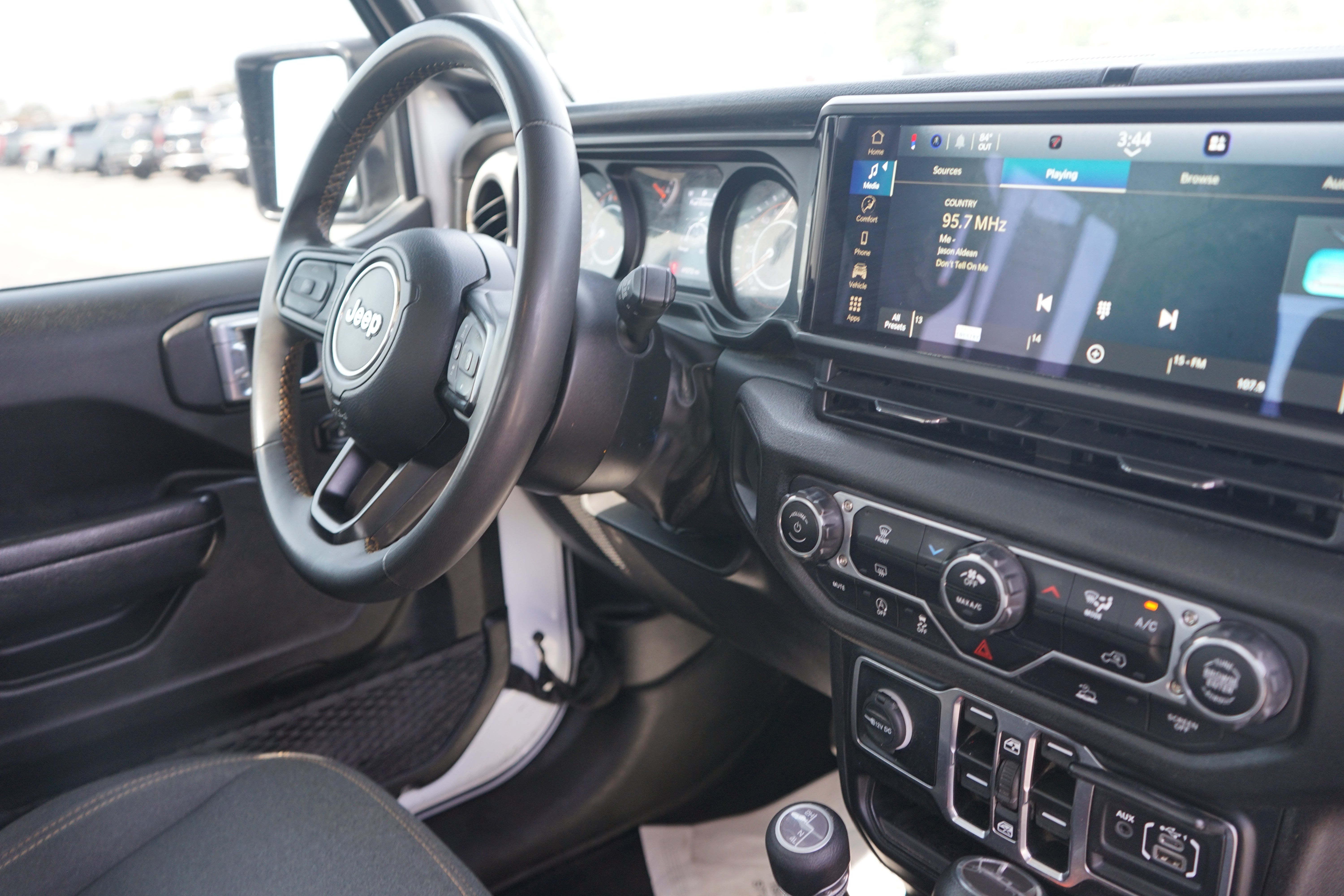 2025 Jeep Gladiator Sport S