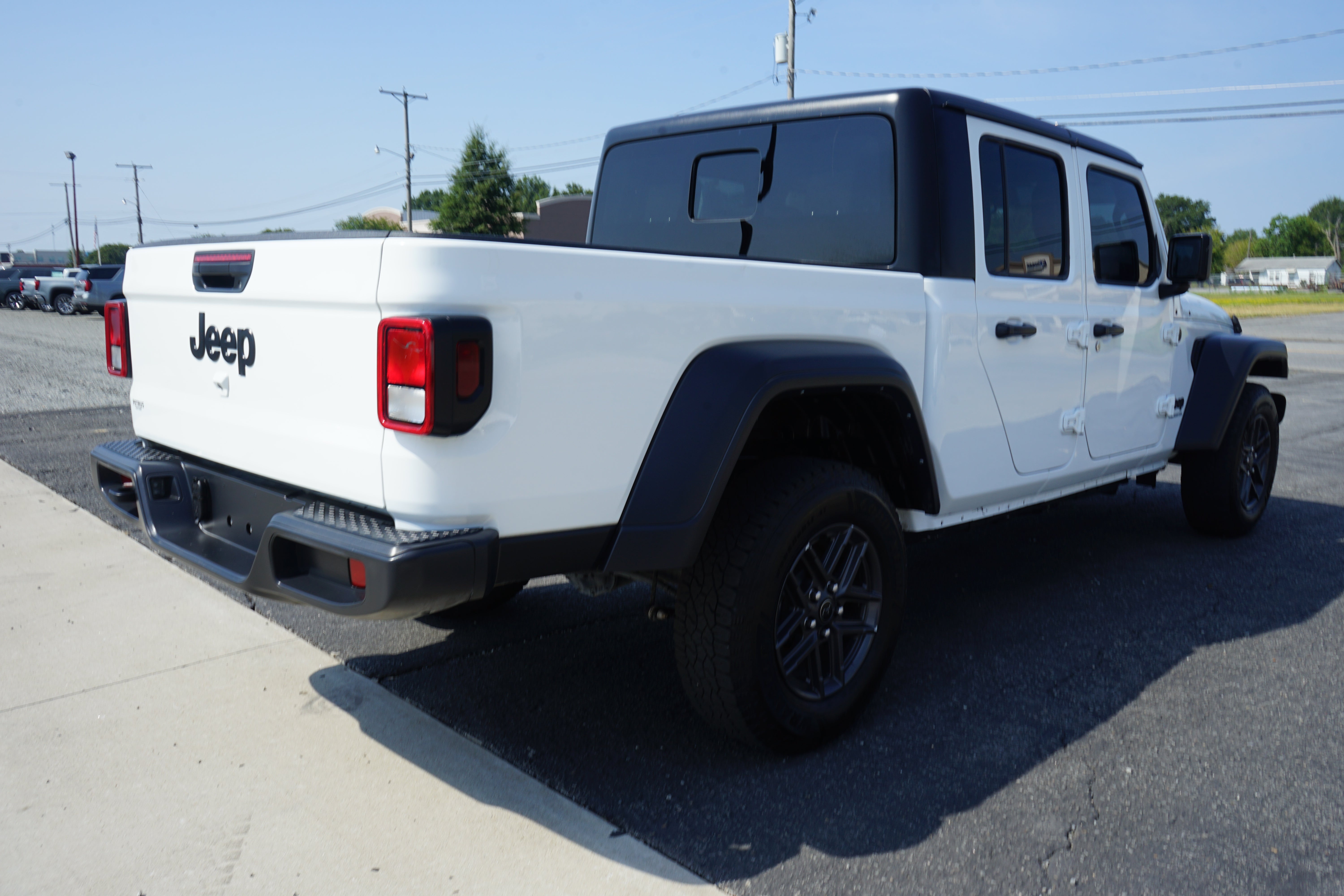 2025 Jeep Gladiator Sport S