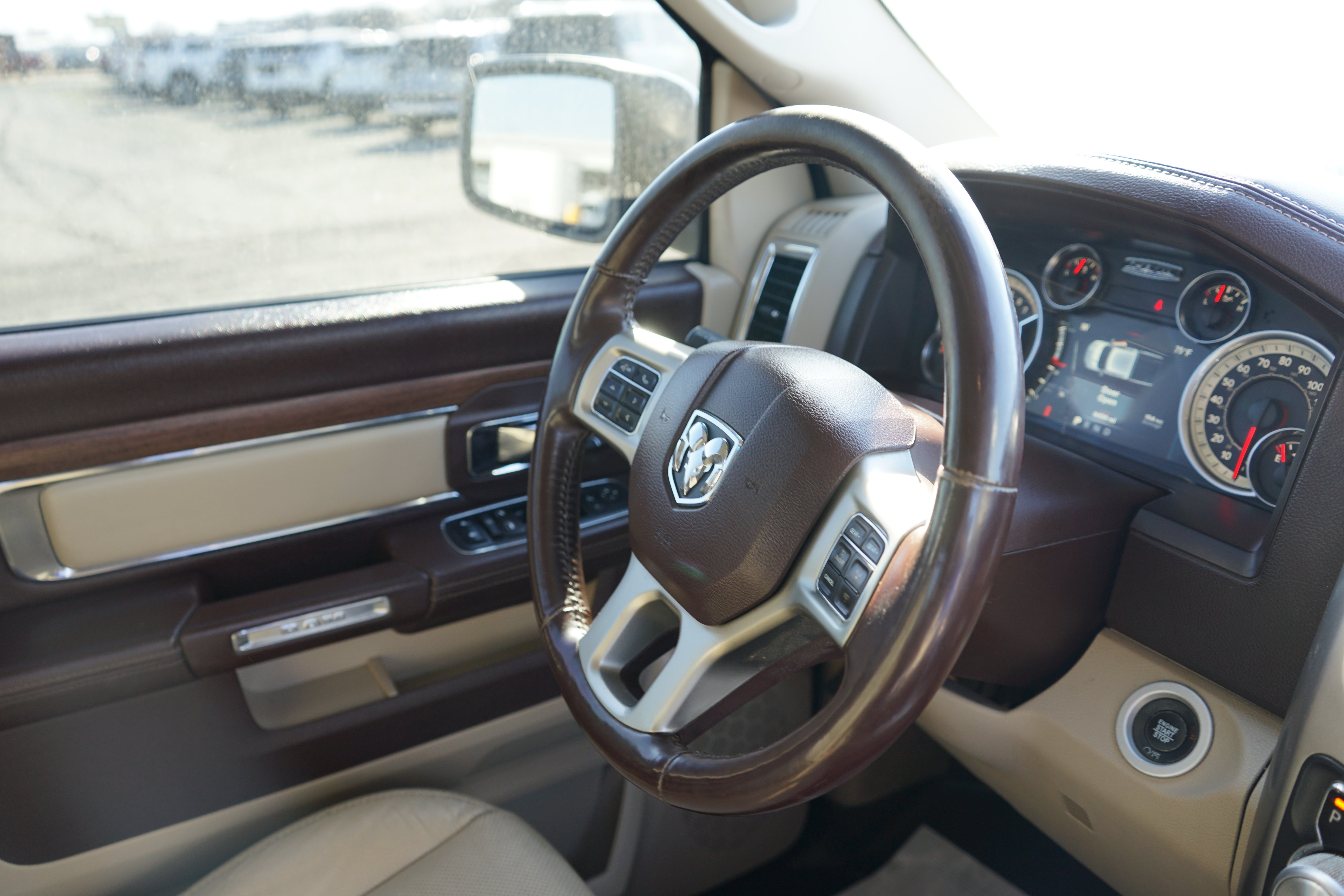 2017 RAM 1500 LARAM Base