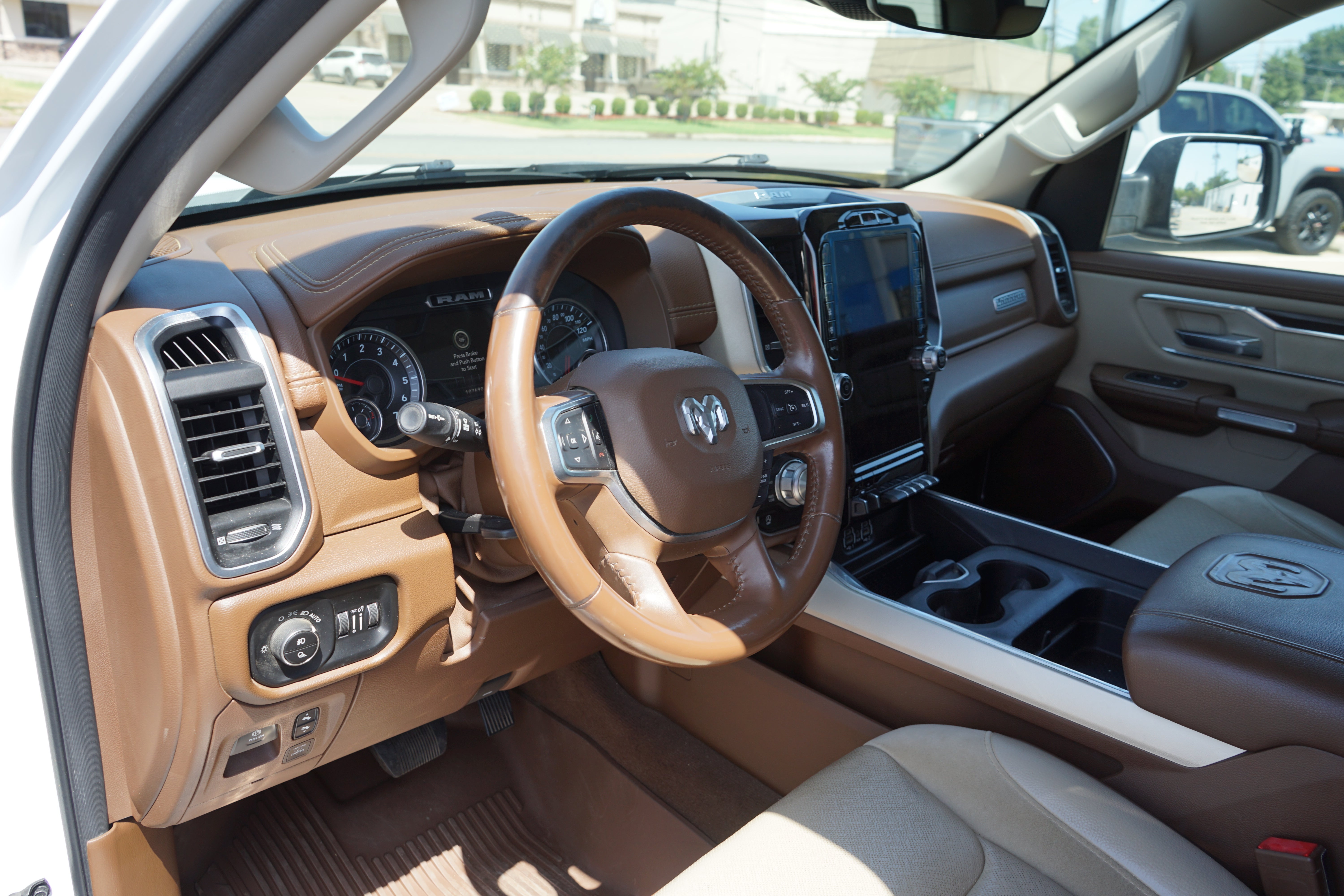 2022 RAM Ram 1500 Pickup Laramie - Photo 10