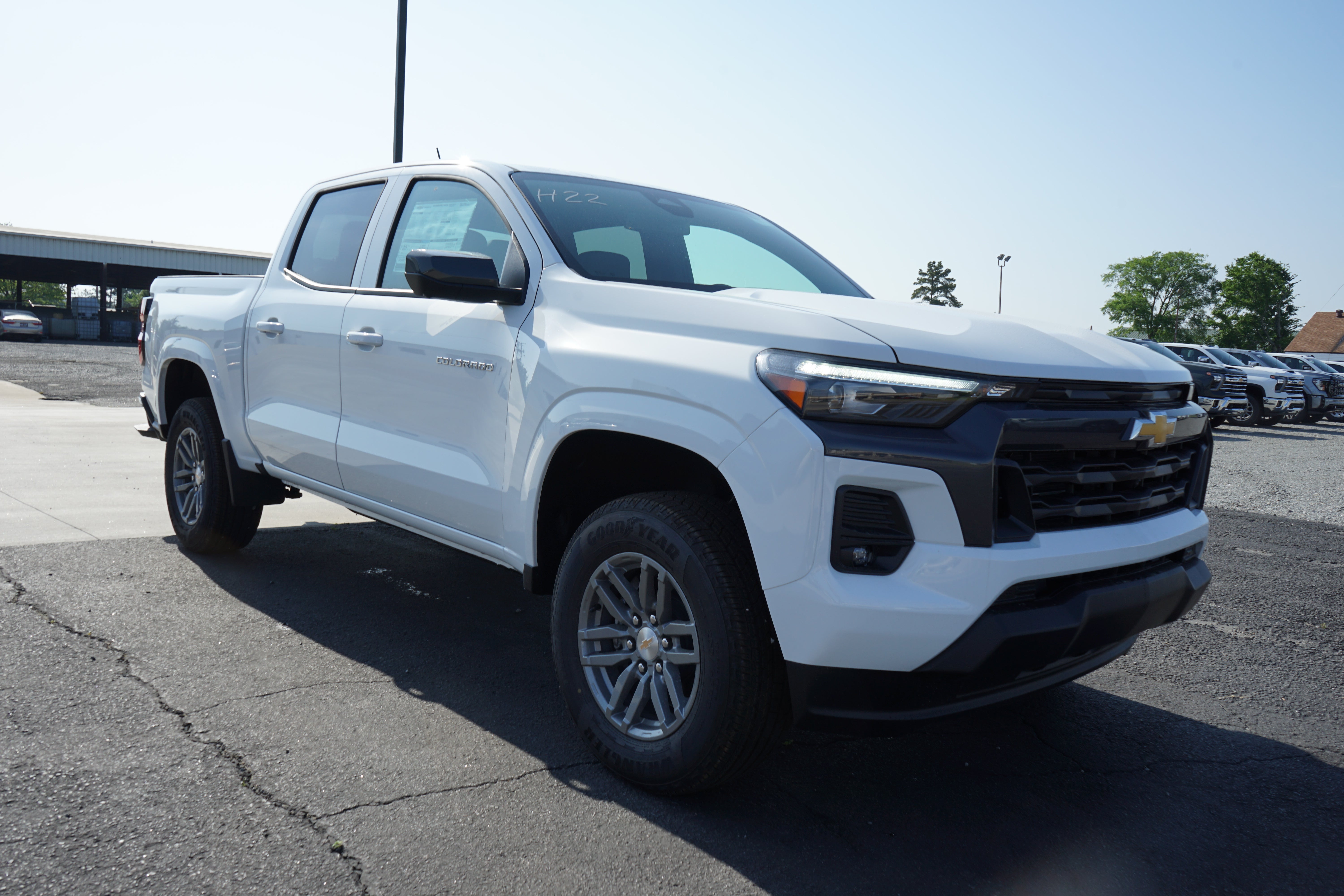2025 Chevrolet Colorado WT/LT