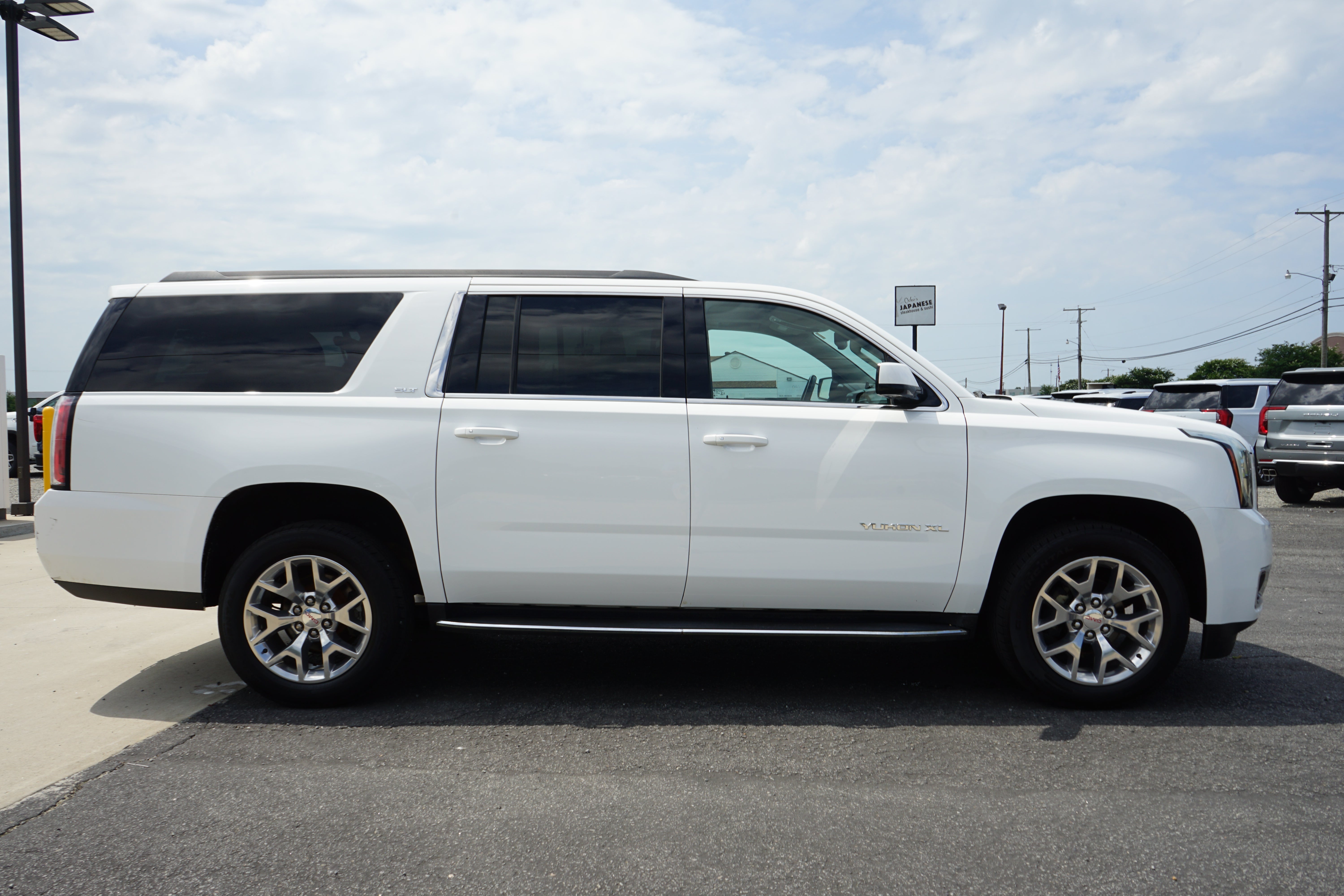 2019 GMC Yukon XL SLT