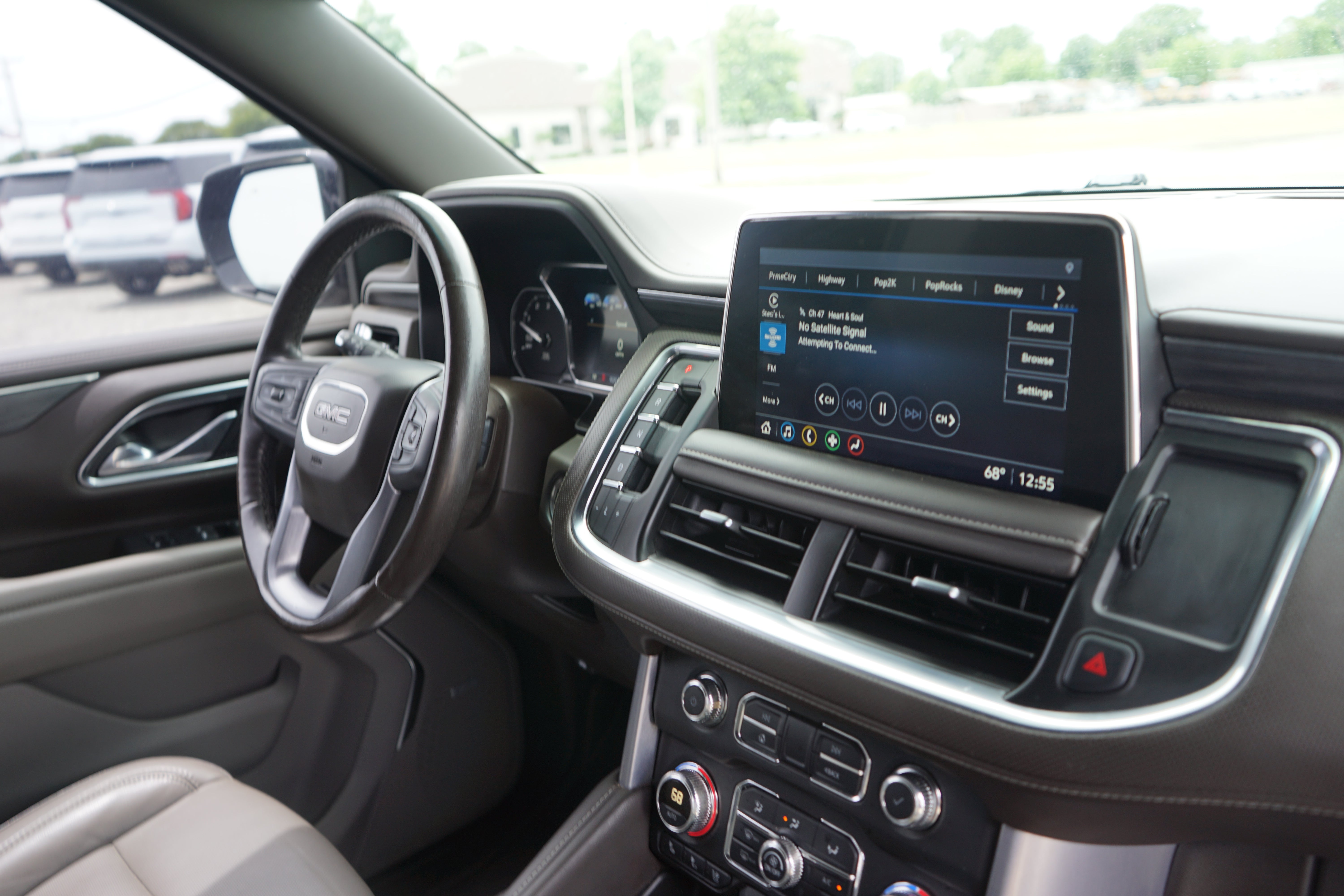 2021 GMC Yukon SLT