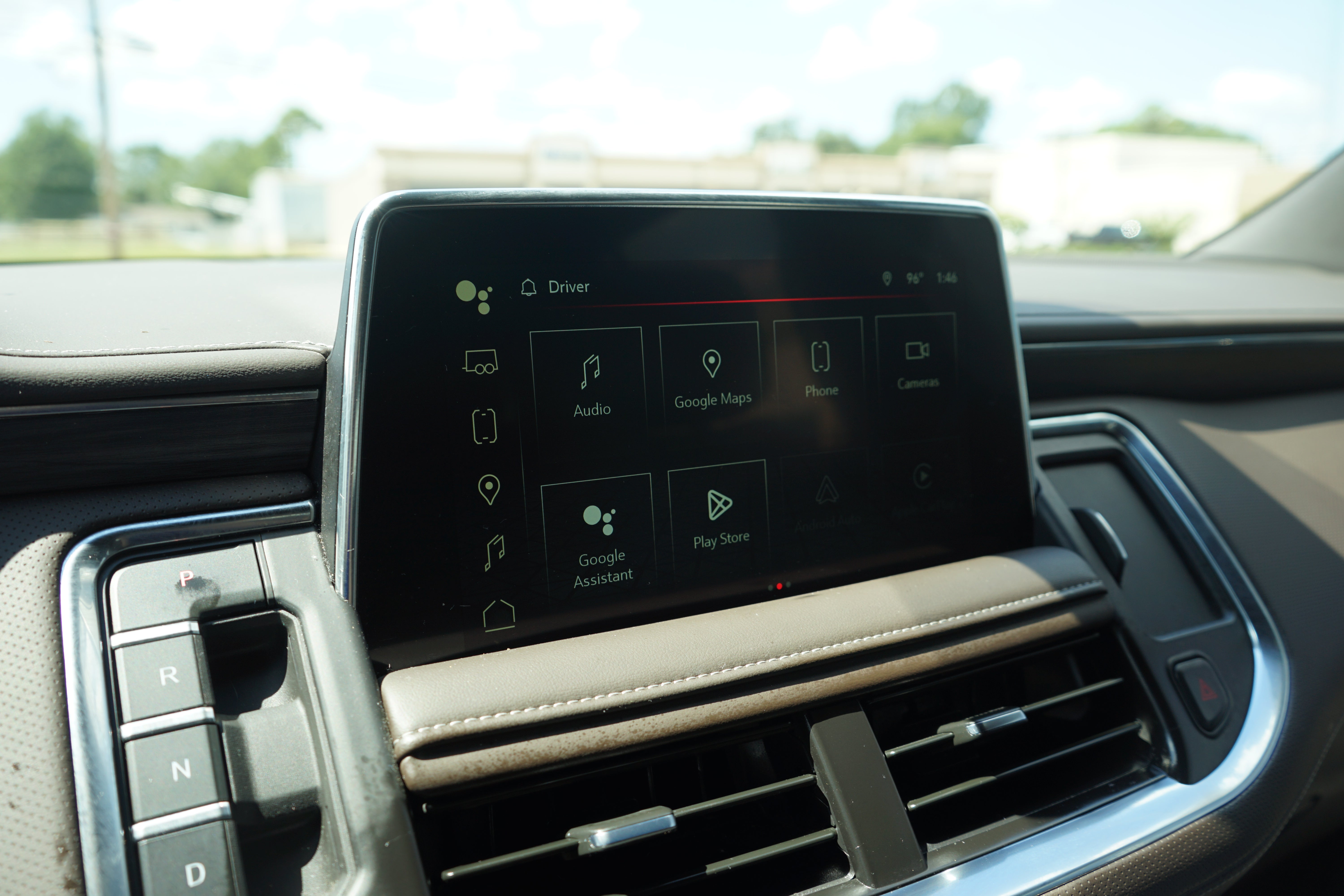 2024 GMC Yukon SLT