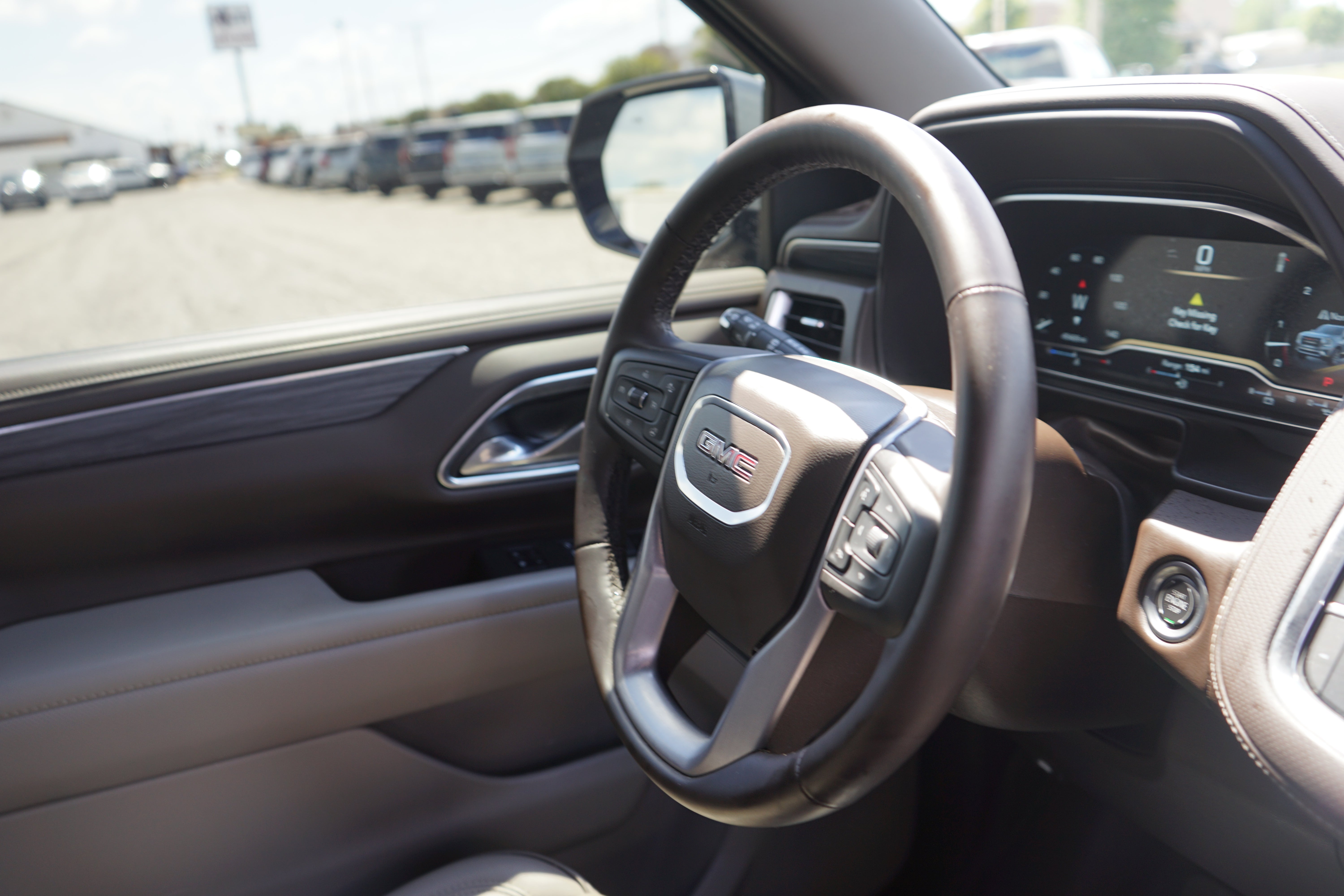 2024 GMC Yukon SLT