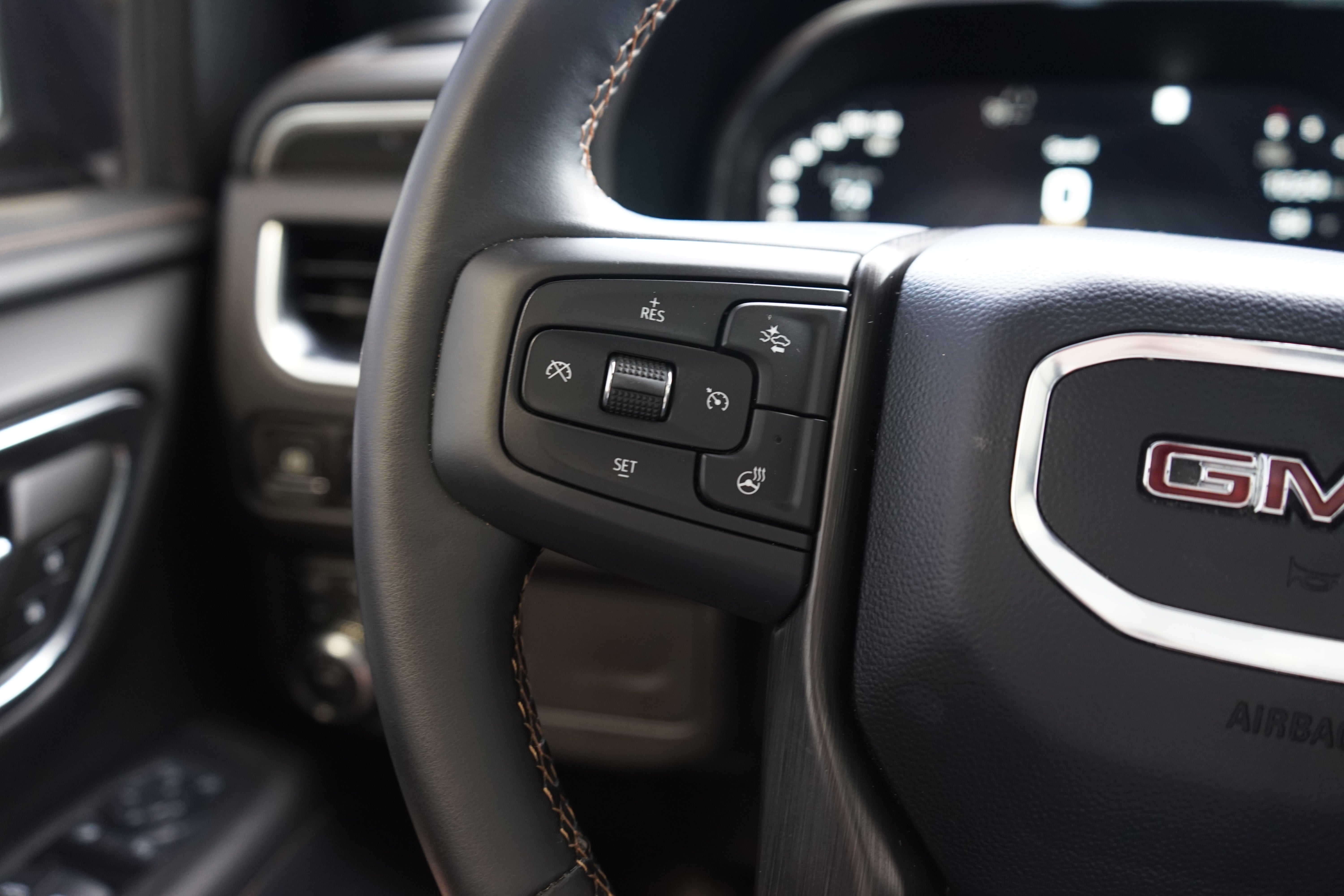2024 GMC Yukon XL AT4