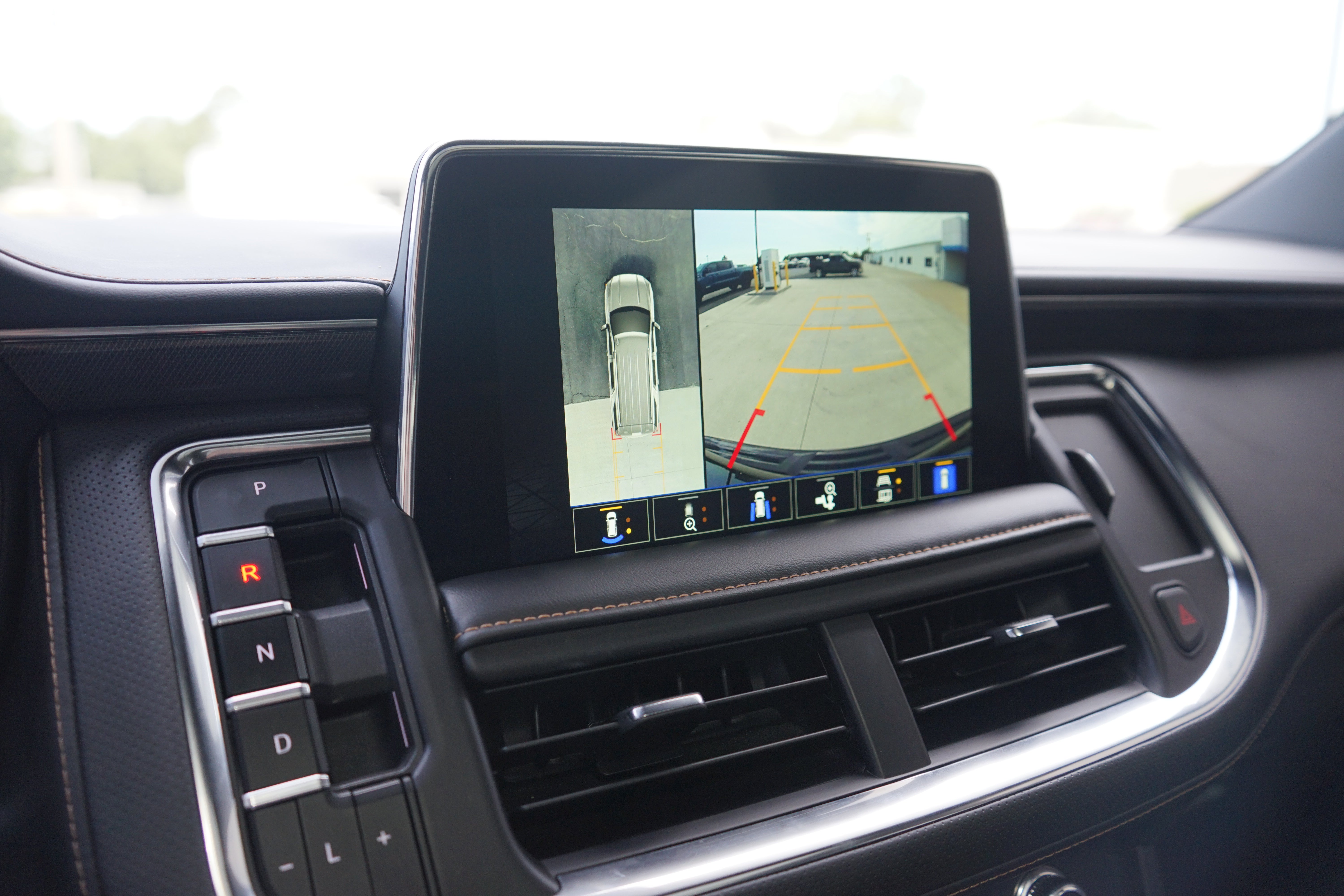 2024 GMC Yukon XL AT4