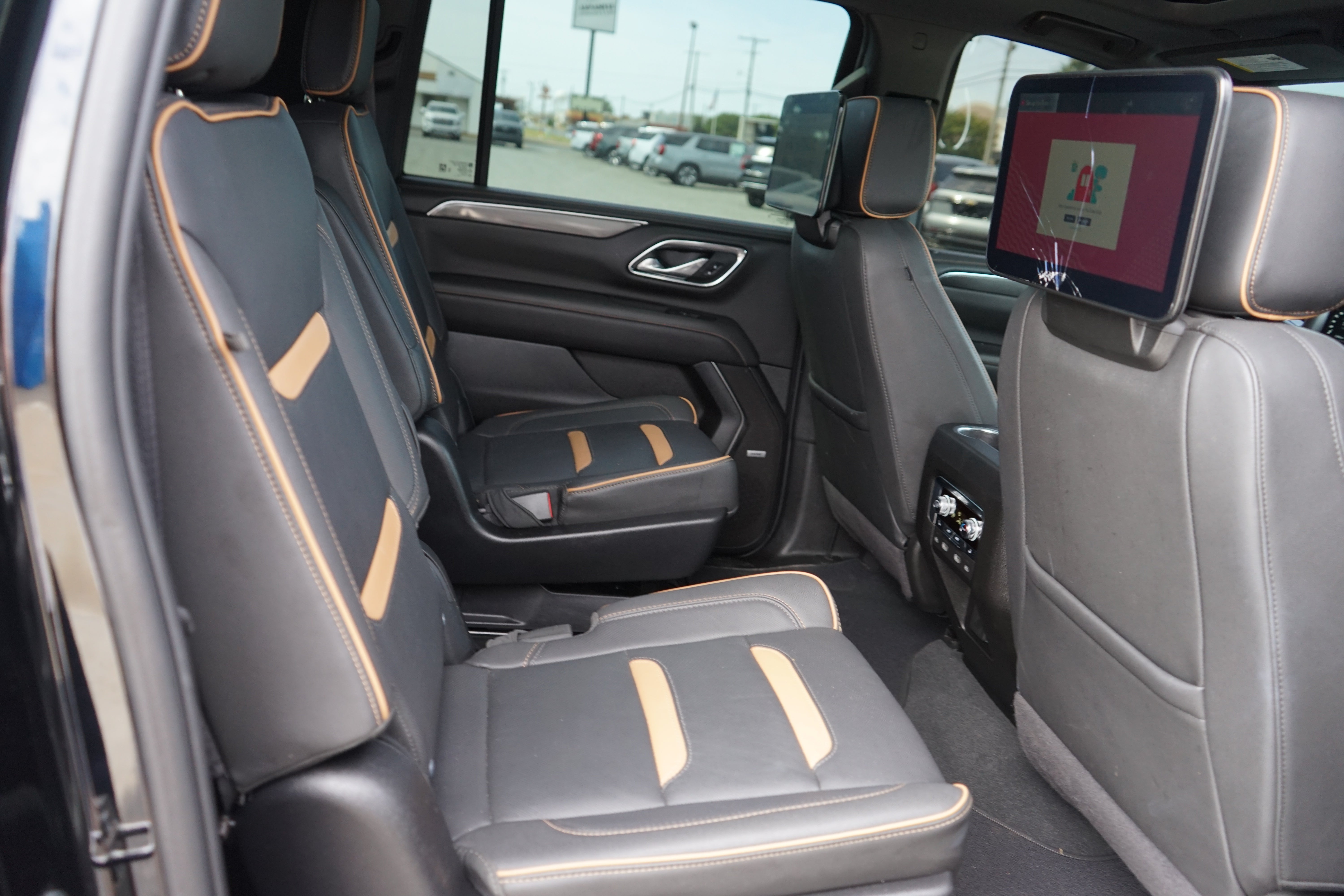 2024 GMC Yukon XL AT4