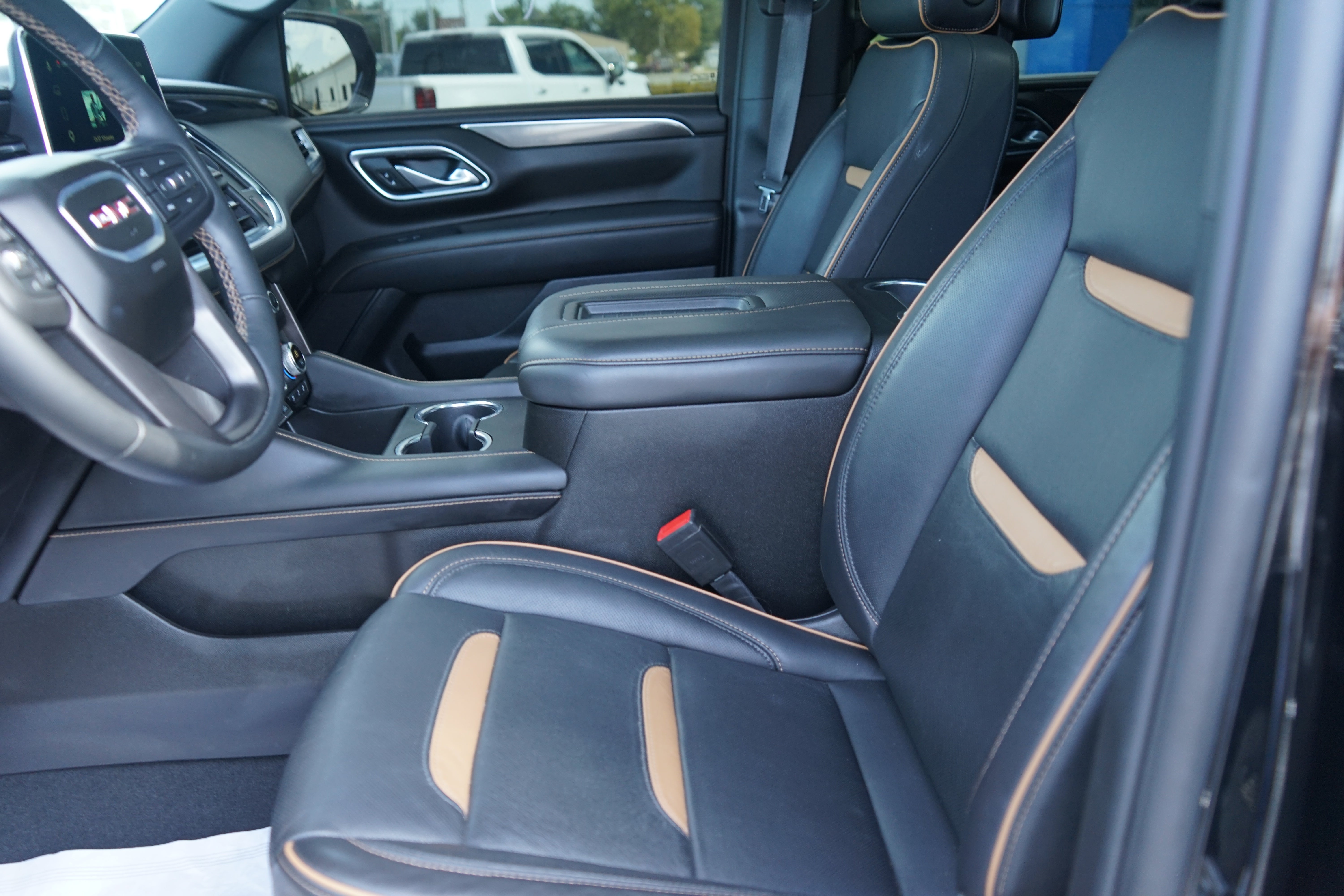 2024 GMC Yukon XL AT4