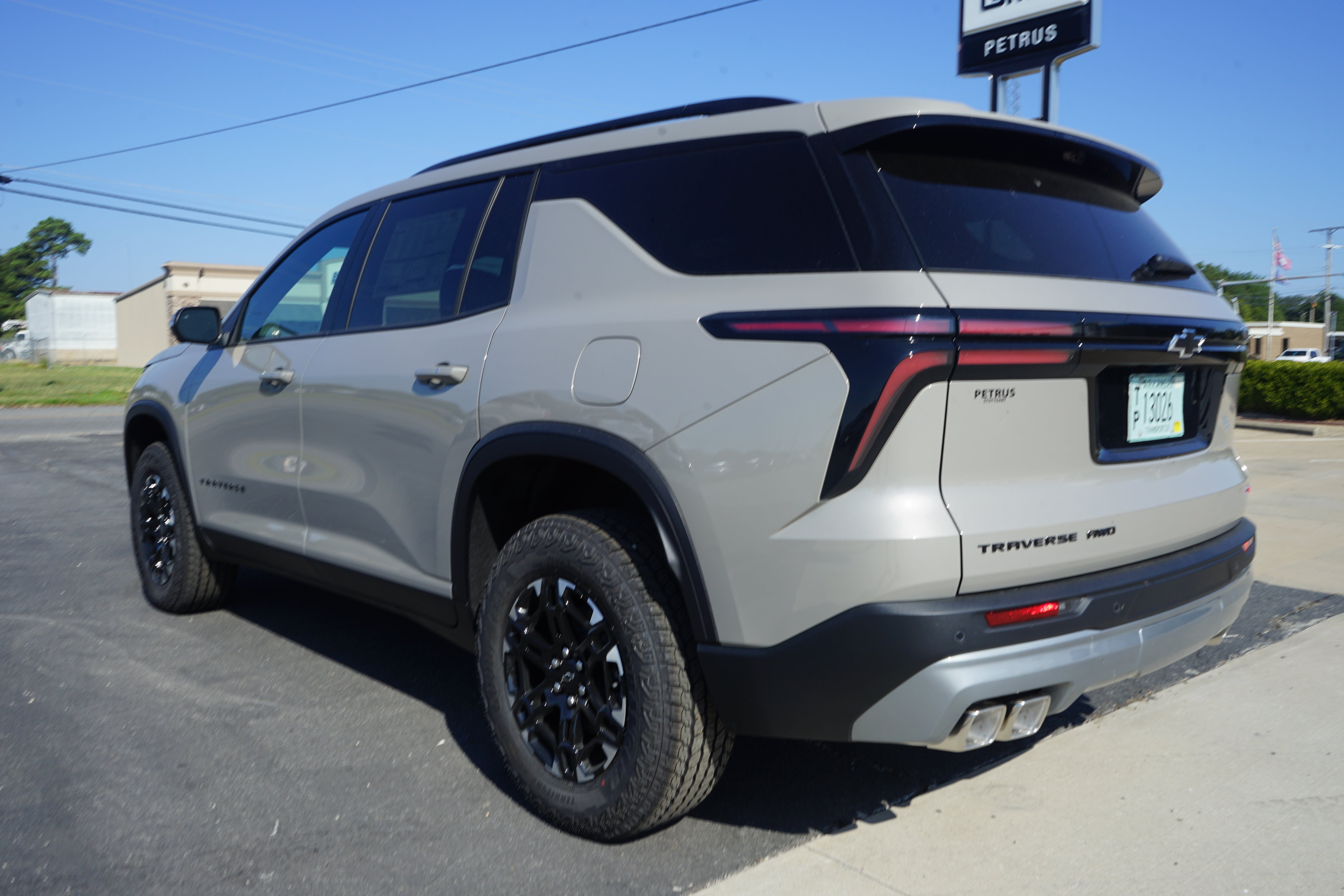 2027 Chevrolet Traverse Z71 - Photo 3
