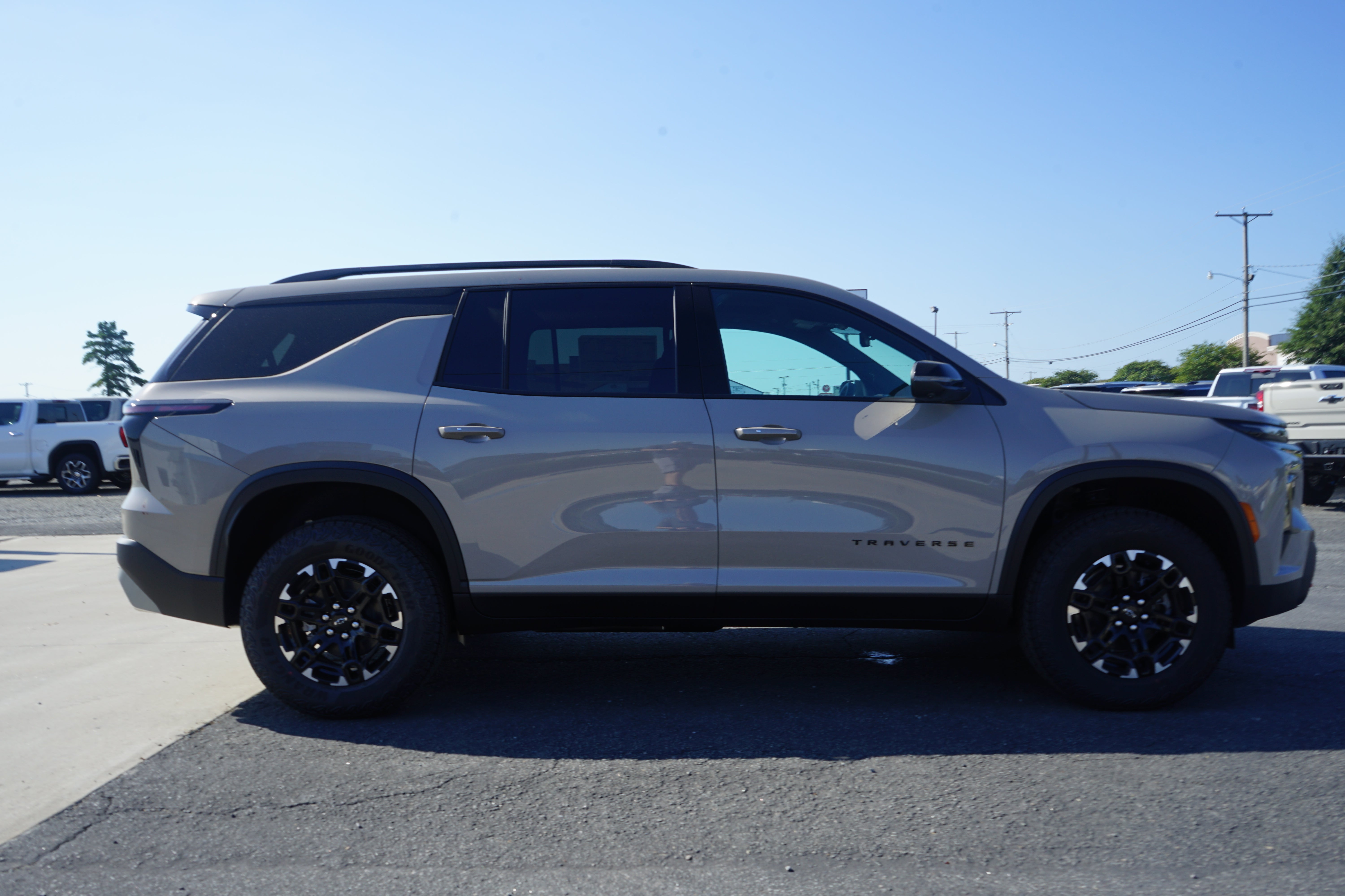 2027 Chevrolet Traverse Z71 - Photo 6