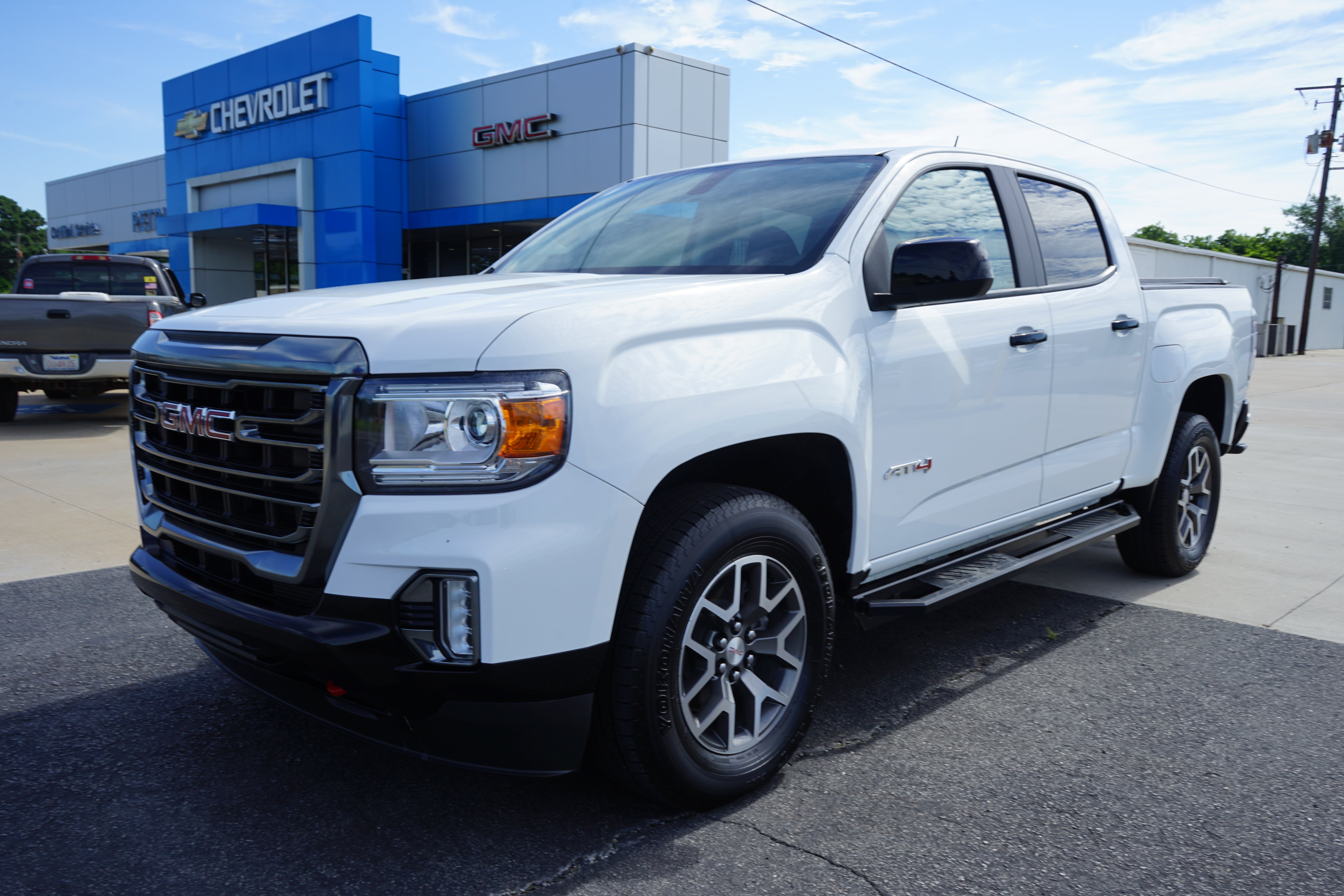 2022 GMC Canyon AT4 - Leather