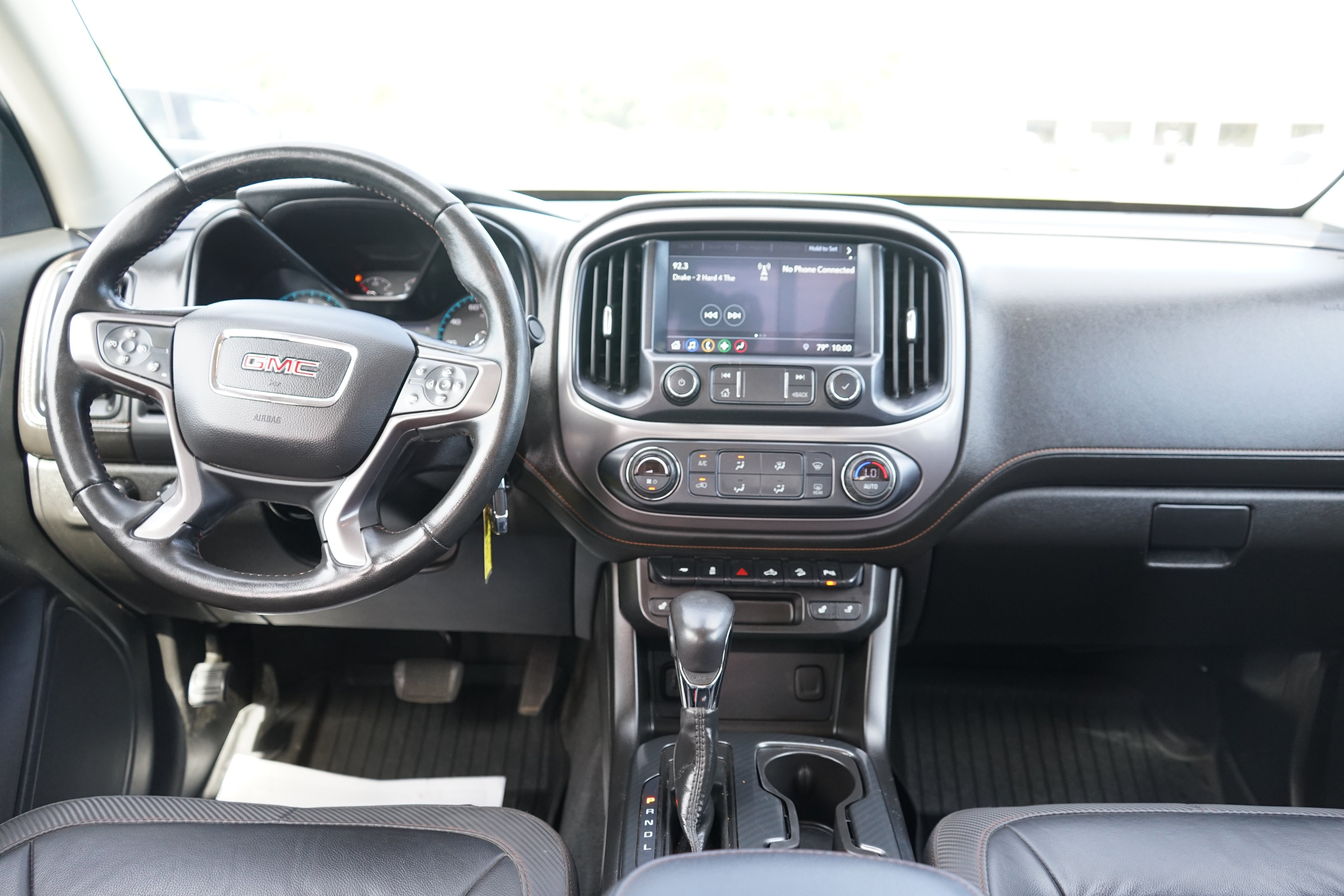 2022 GMC Canyon AT4 - Leather