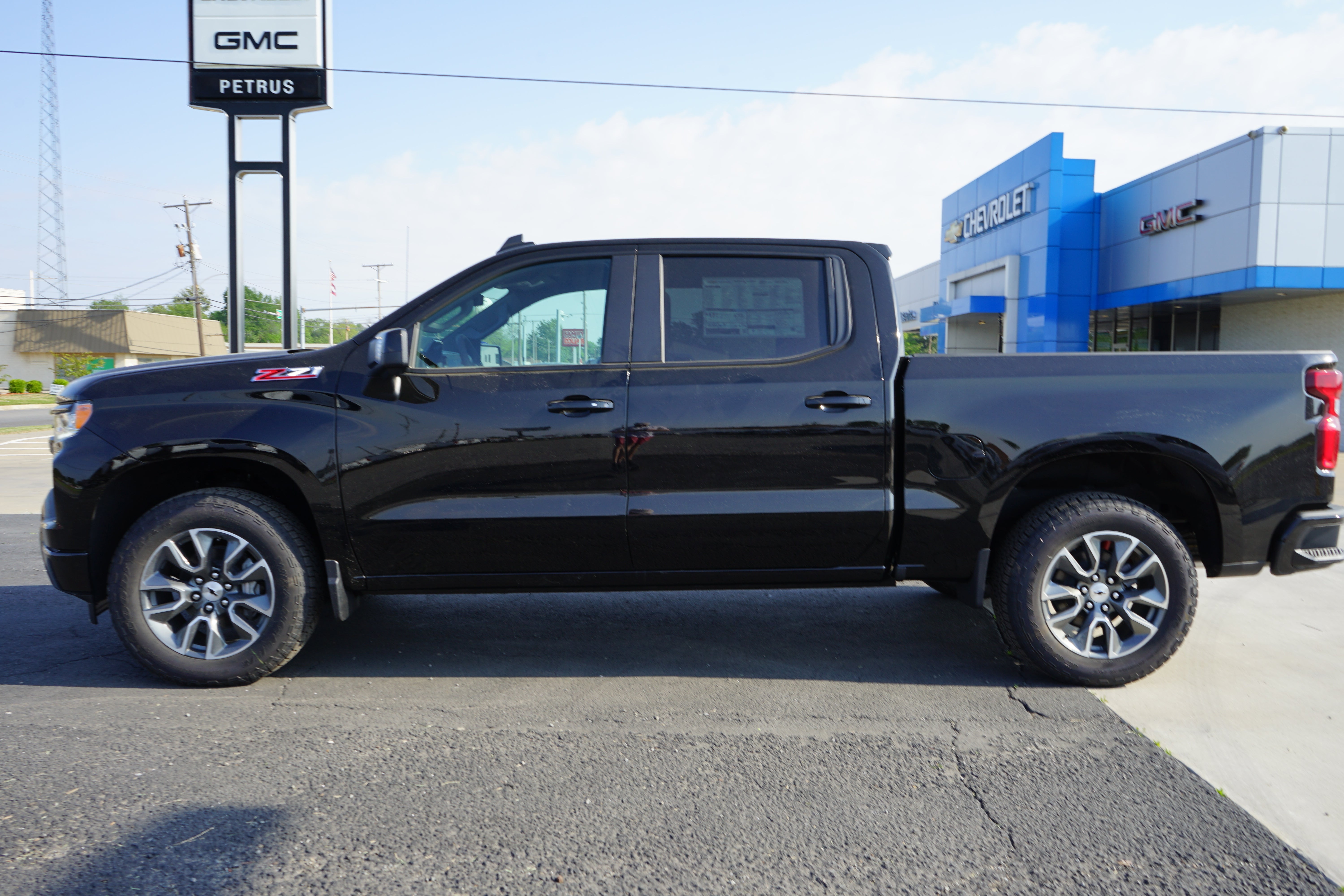 2025 Chevrolet Silverado 1500 RST