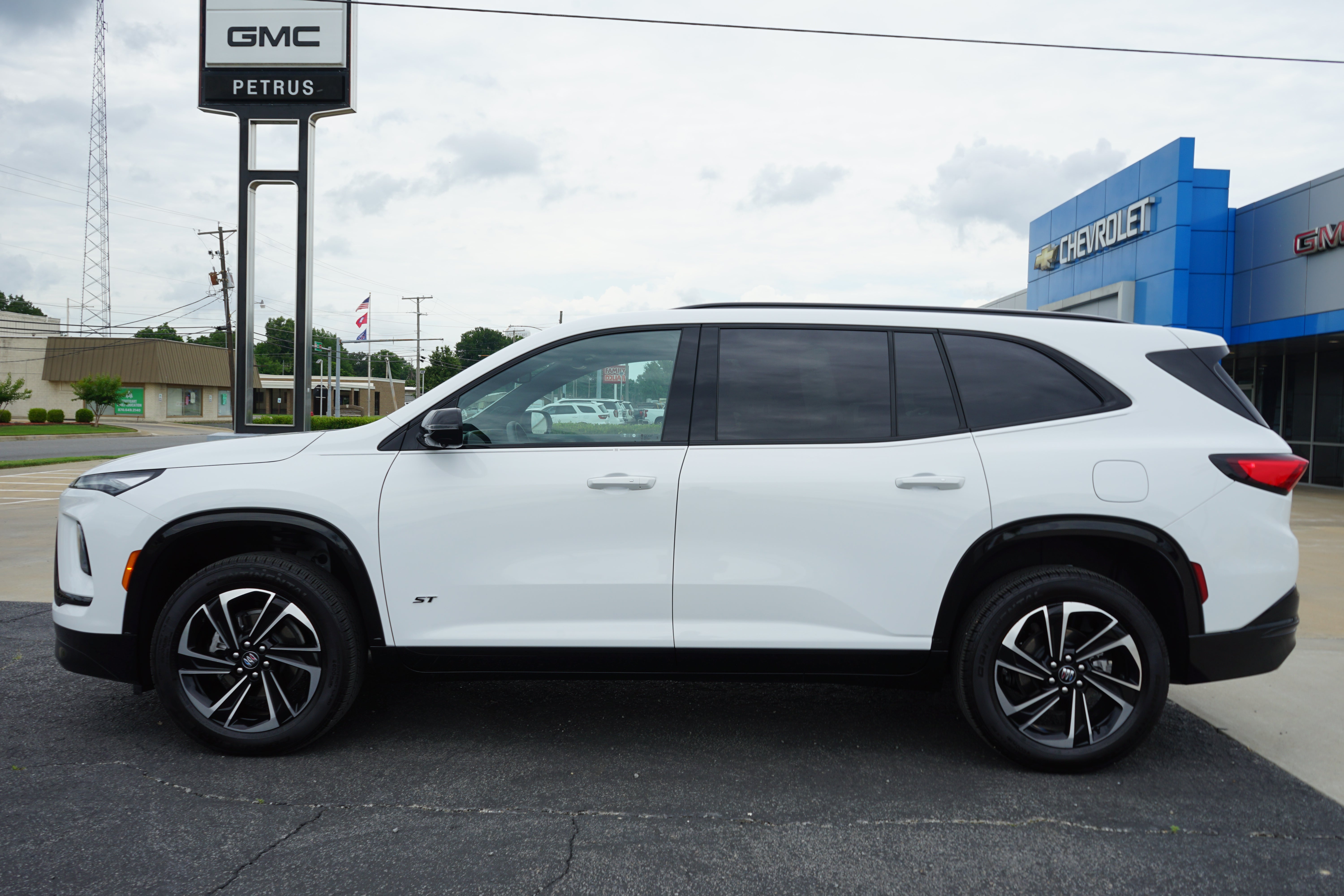 2025 Buick Enclave Sport Touring