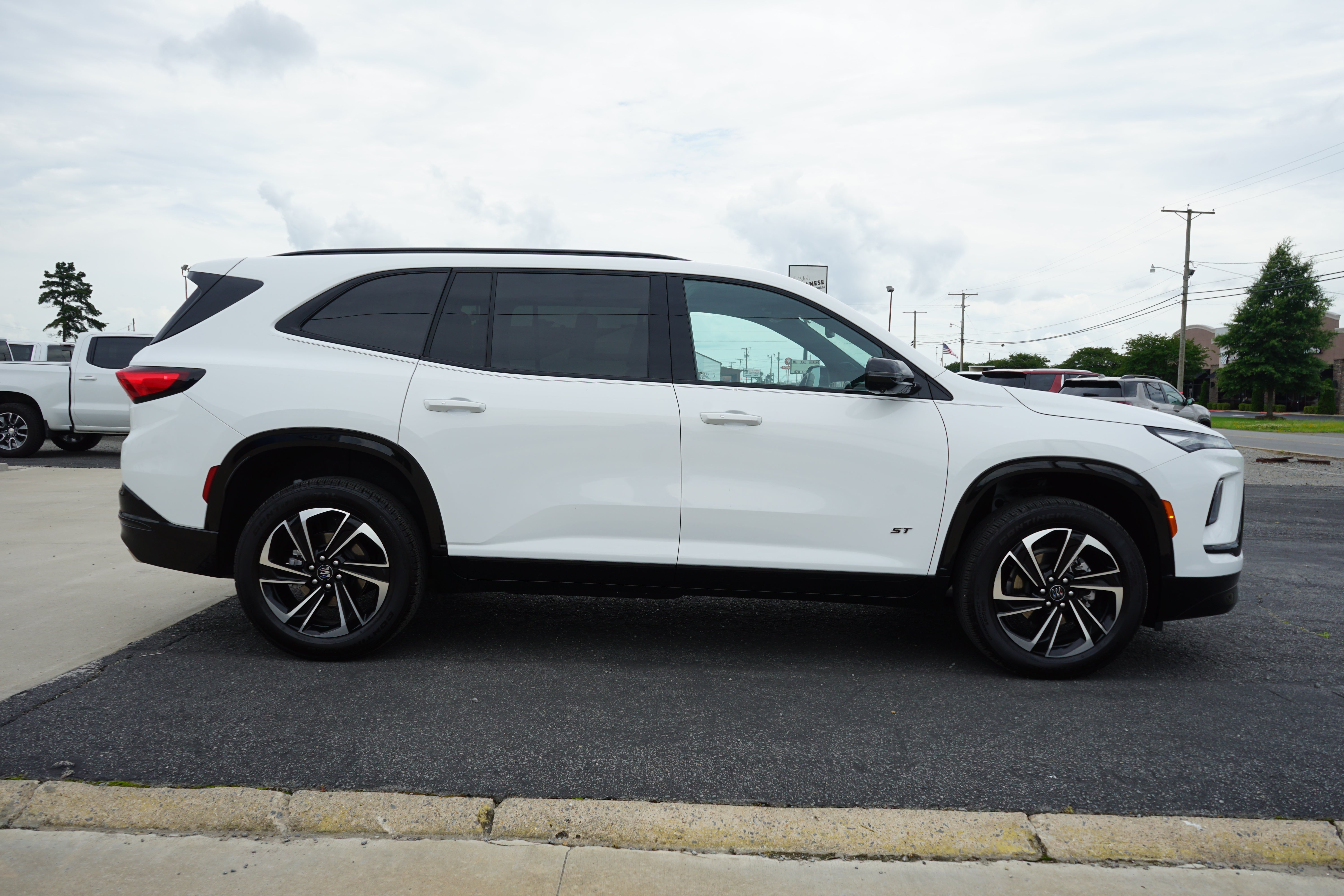 2025 Buick Enclave Sport Touring
