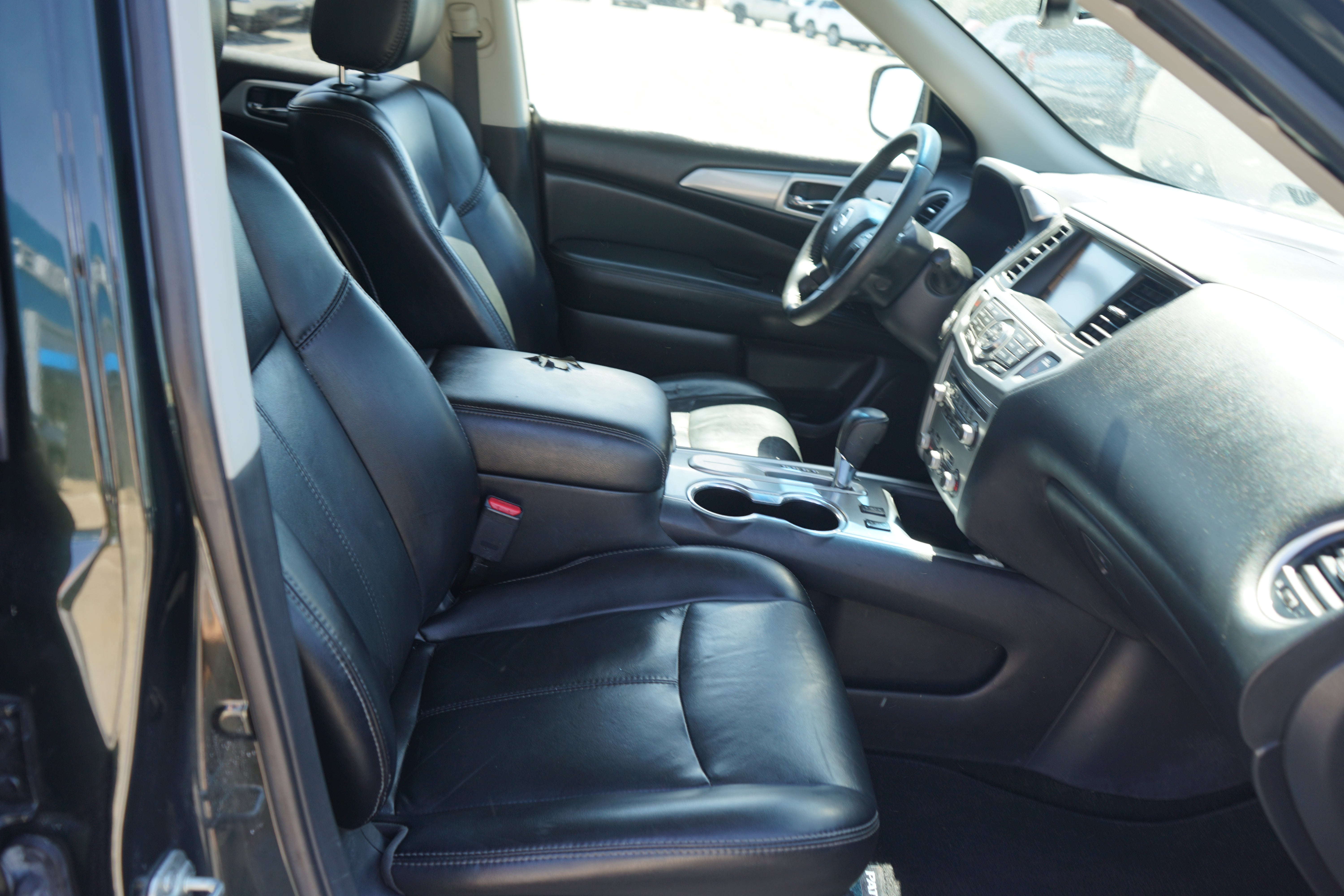 2018 Nissan Pathfinder SL