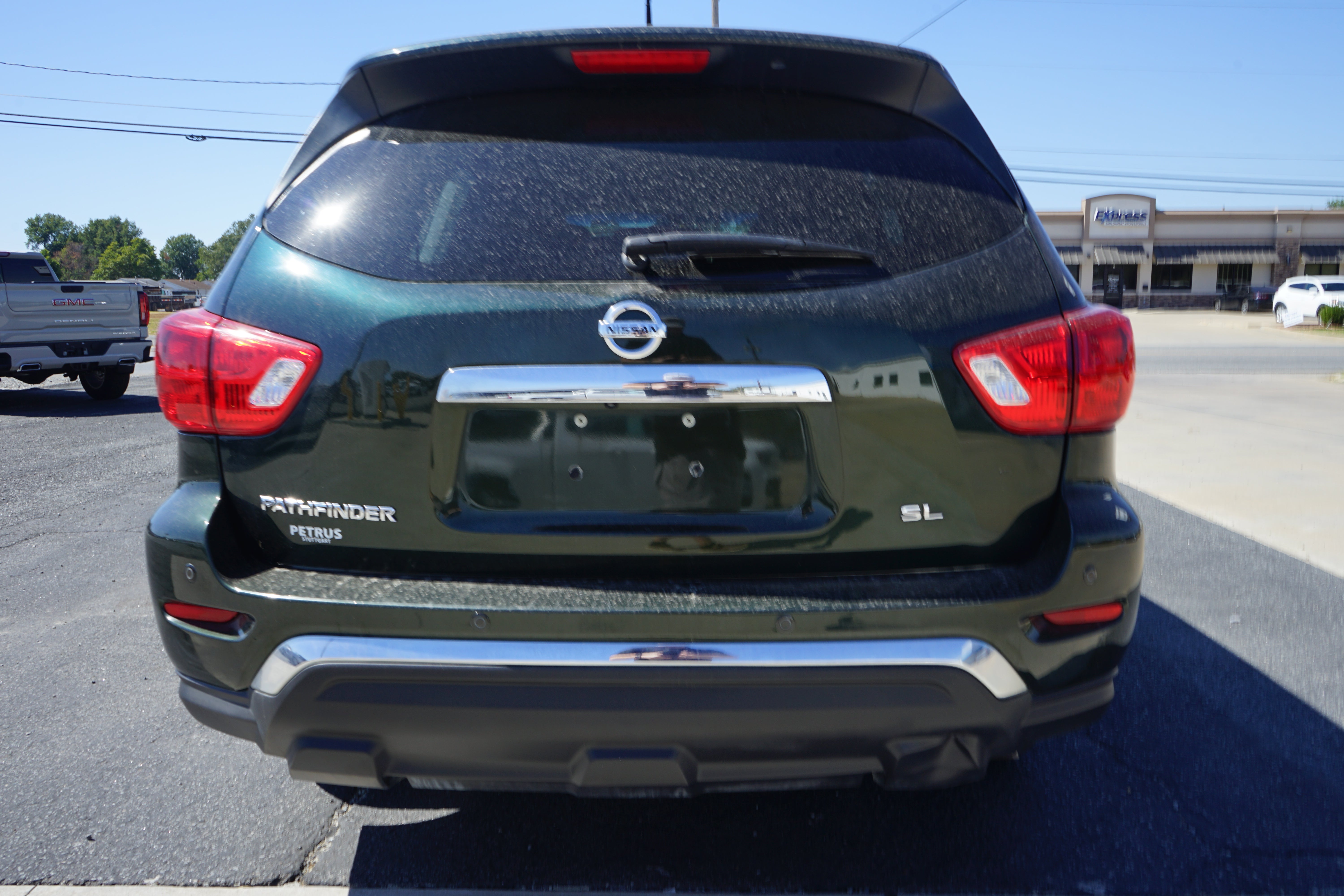 2018 Nissan Pathfinder SL
