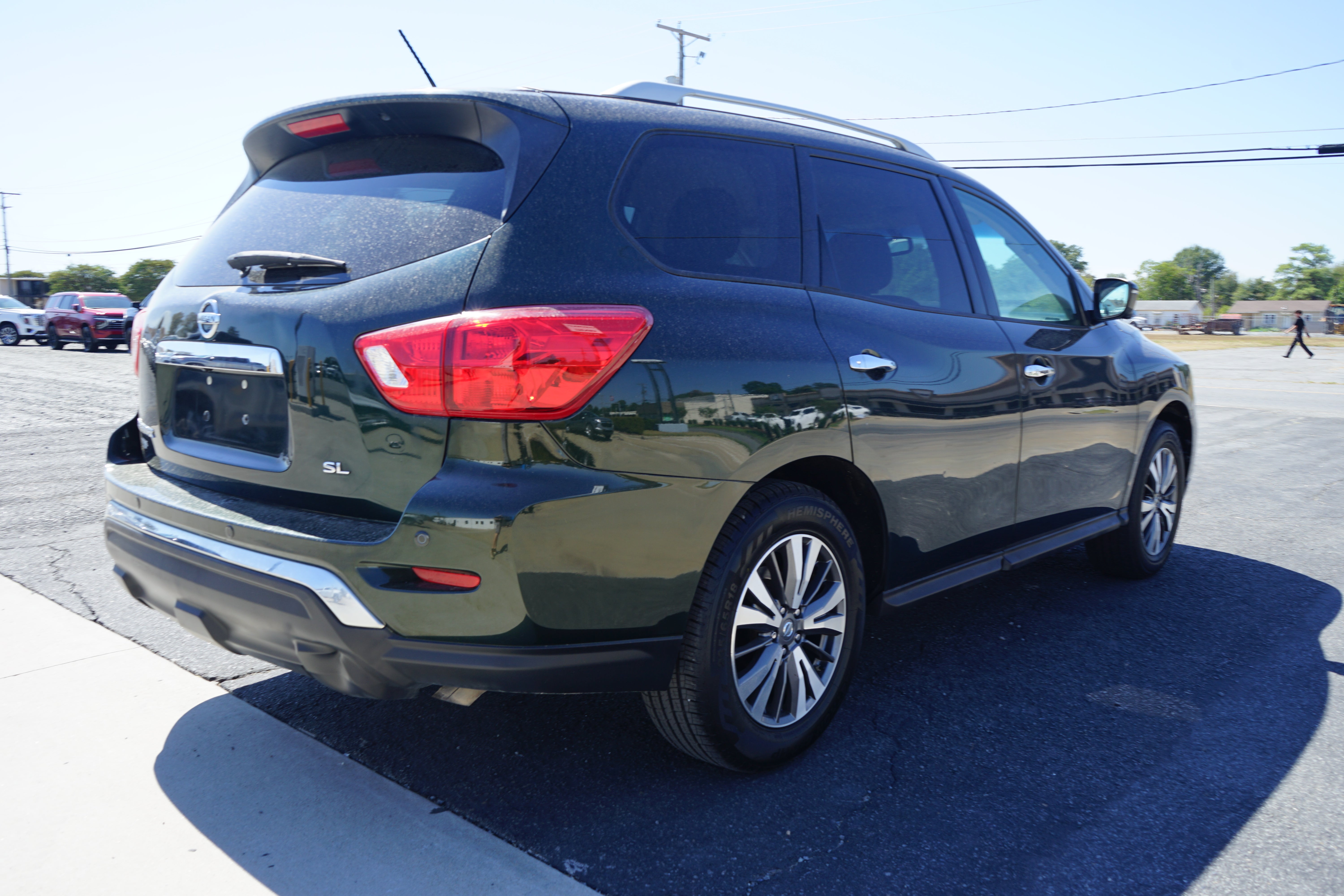 2018 Nissan Pathfinder SL